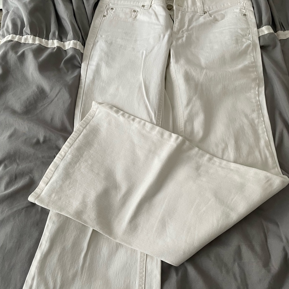 White house black market white flare jeans, midrise